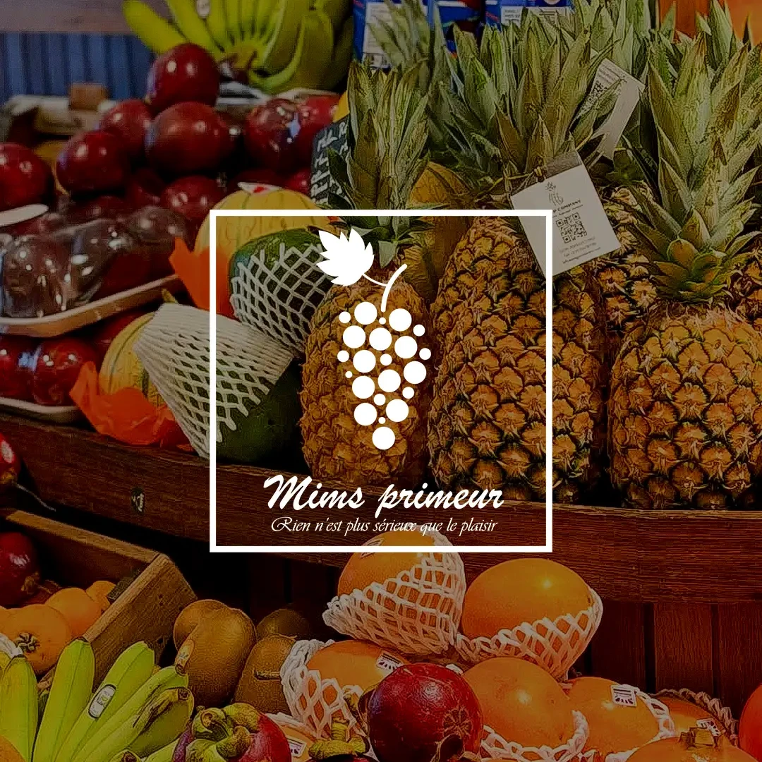 Fresh fruit and vegetables from Mims Primeur at March&eacute; Saint-G&eacute;ry